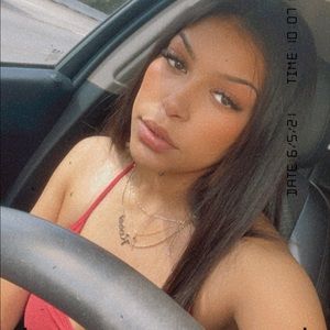 Meet your Posher, Rose